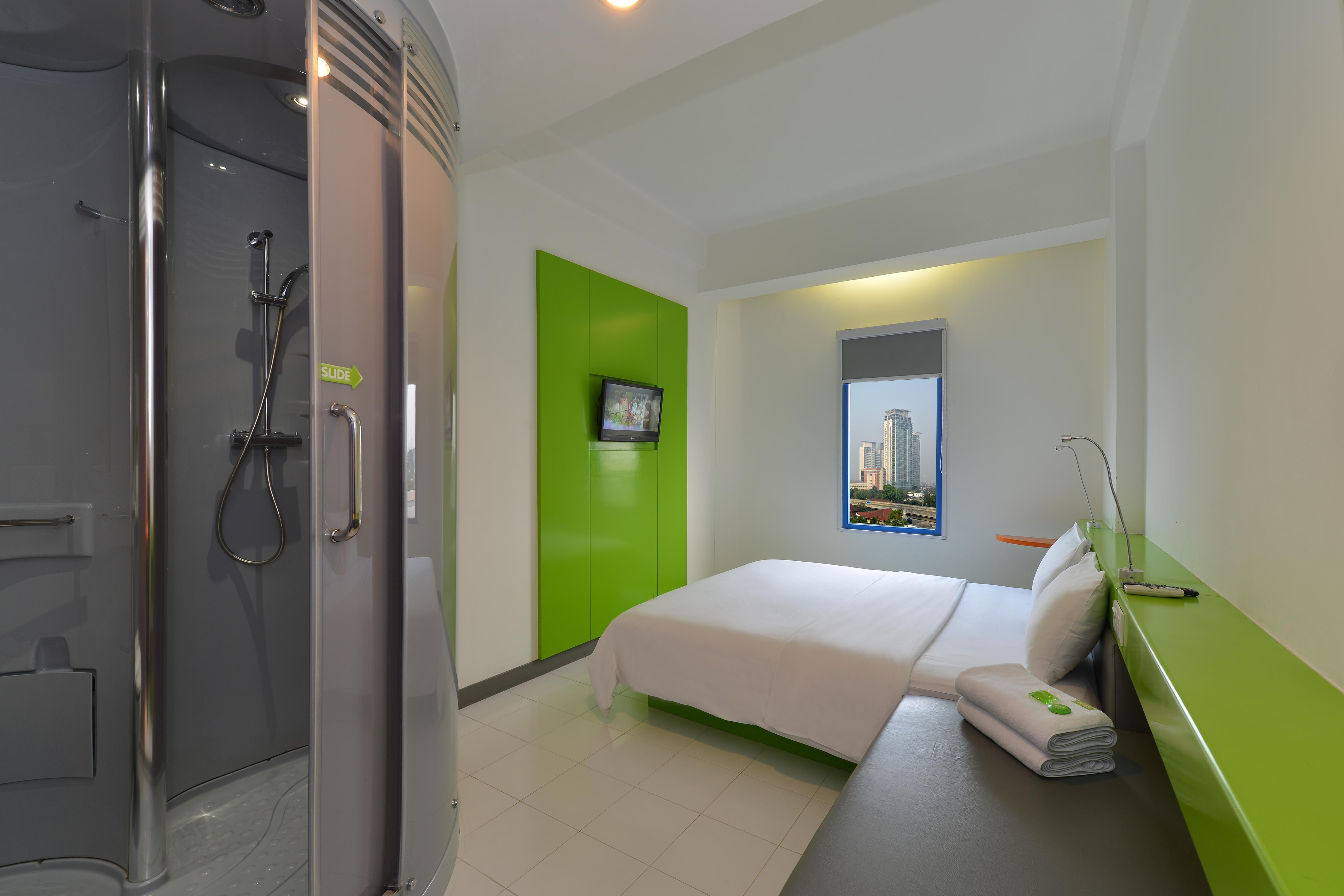 Pop! Hotel Kemang Джакарта Экстерьер фото